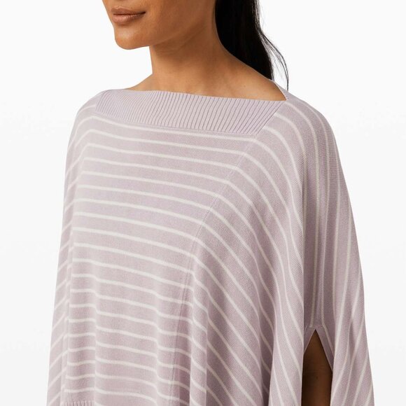 Lululemon Forward Flow Poncho- Athletisure Convertible Poncho- One Size - Picture 2 of 10